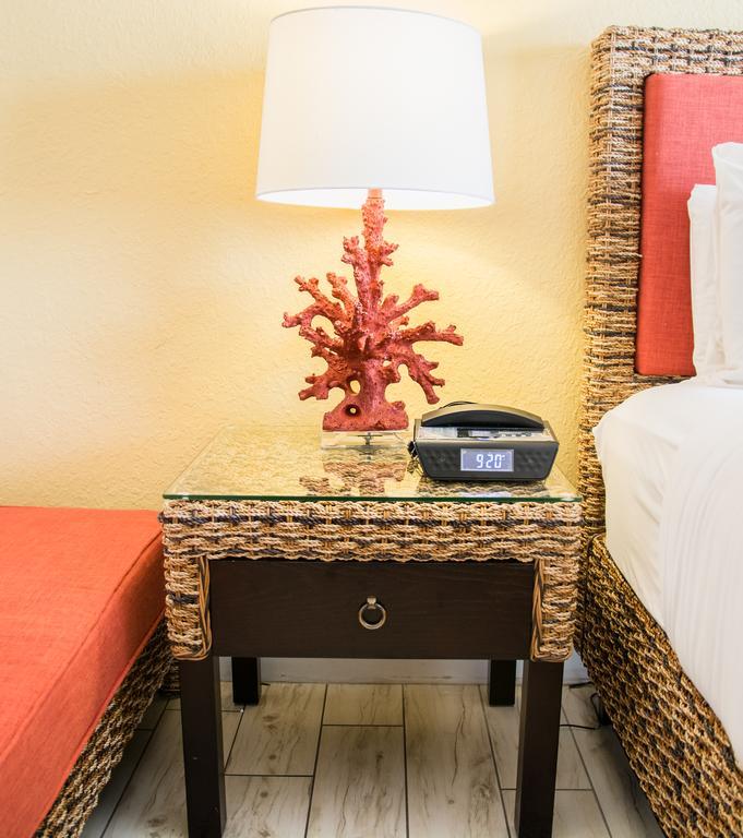 Hotel Royal Hutchinson Island 3*