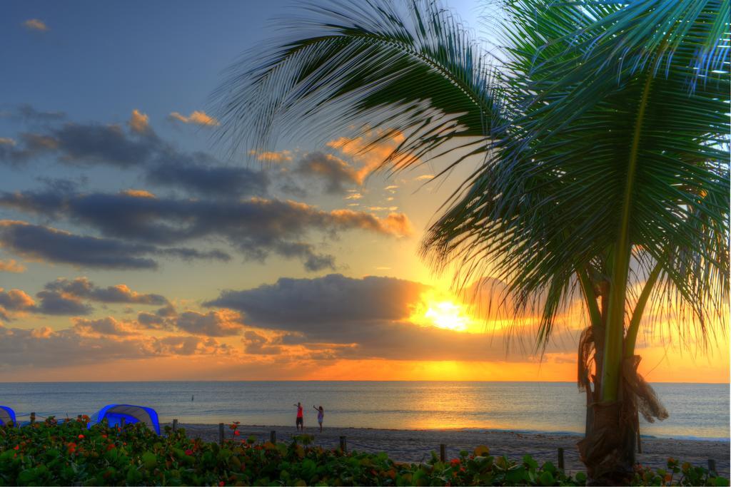 Beachcomber & Club Resort