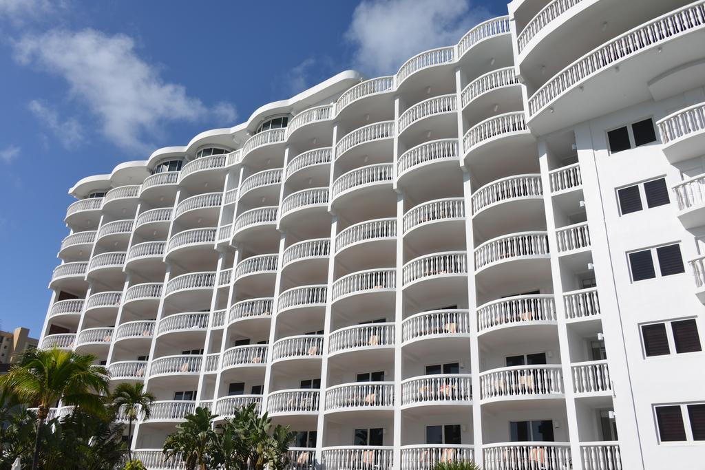 Beachcomber & Club Resort 3*