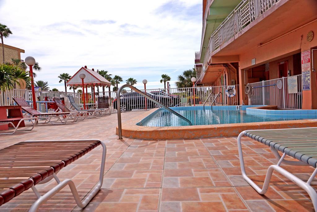 Beachwalk Motel 2*