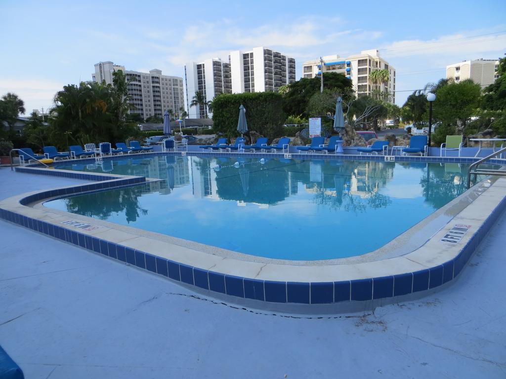 Hotel Dolphin 2*
