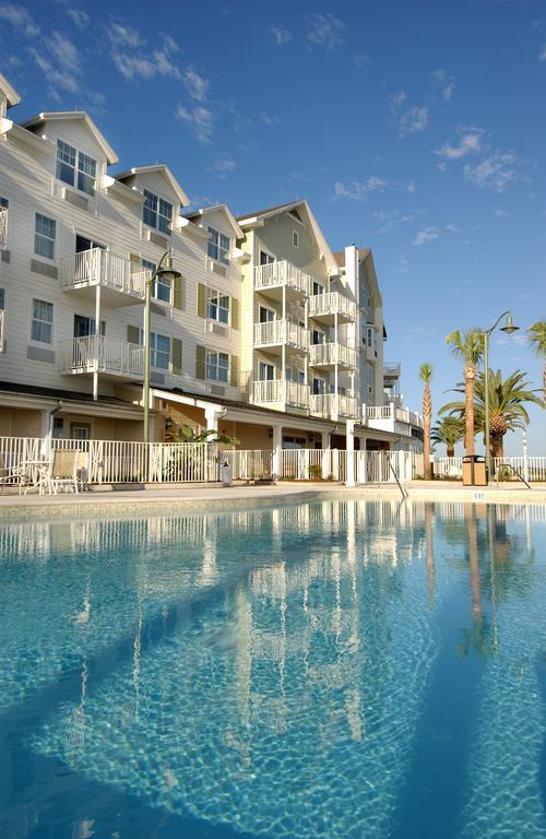 Hotel The Waterfront 3*