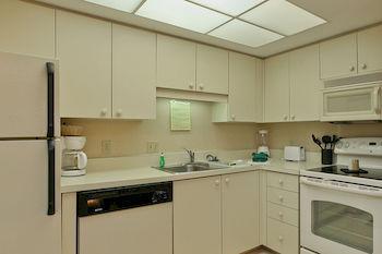 Suntide Island Beach Club 3*