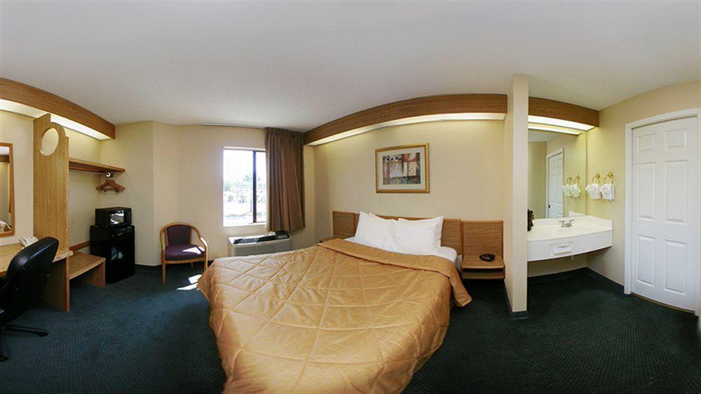 Hathaway Hotel