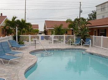 Blue Waters Aparthotel 2*