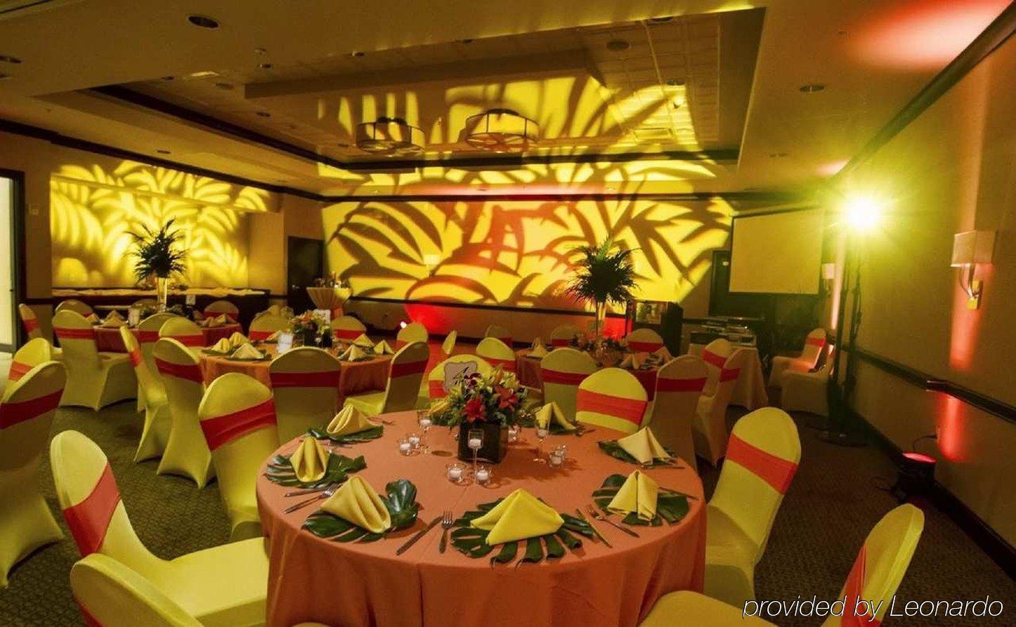 Hotel Embassy By Hilton Brandon