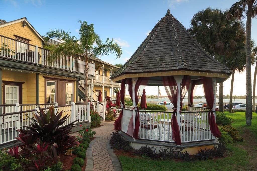 Bayfront Marin House Bed & Breakfast 3*