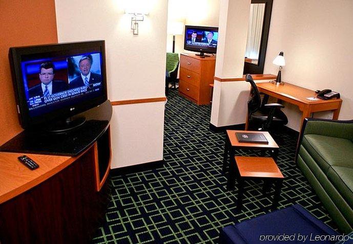 Hotel Fairfield & Lauderdale Airport & Cruise Port