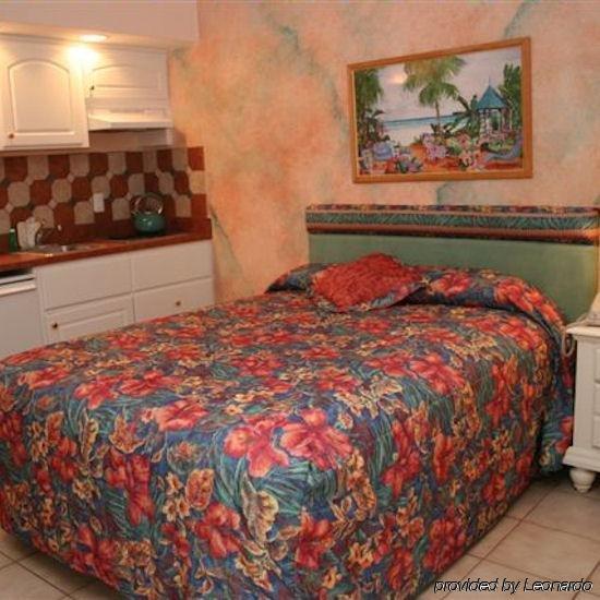 Sea Shells Club Hotel