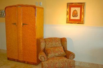 Pearl Of The Sea Luxury Bed & Breakfast 4*