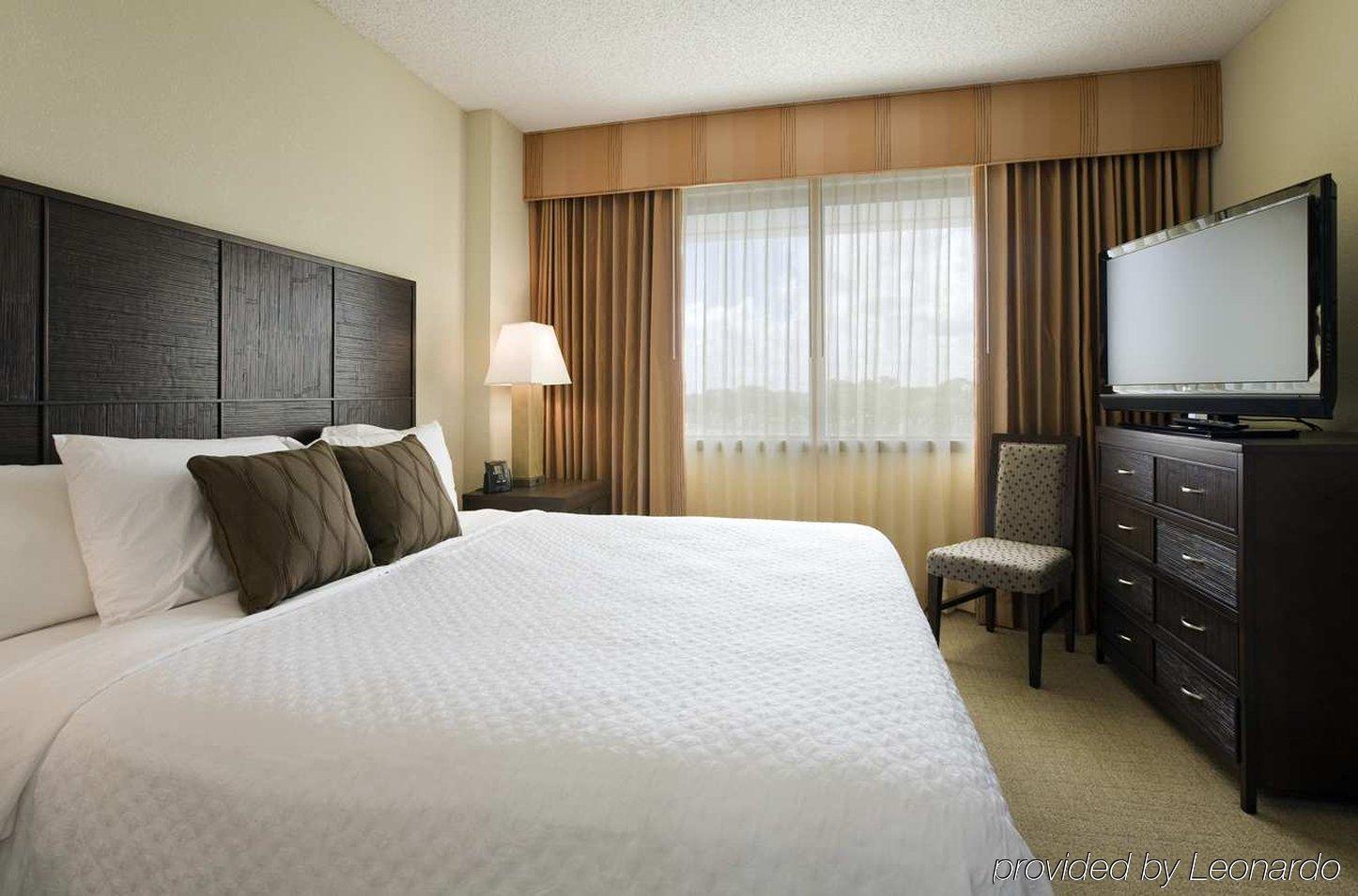 Embassy By Hilton Palm Gardens Pga Boulevard Hotel 4*