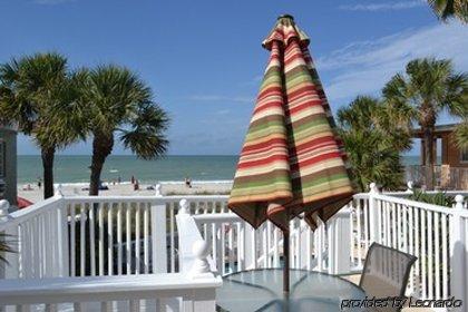 Schooner Aparthotel St. Pete Beach