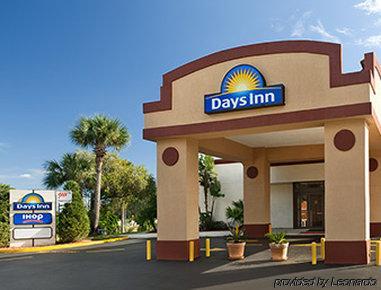 Days By Wyndham Orlando Conv. Center/international Dr Hotel 2*