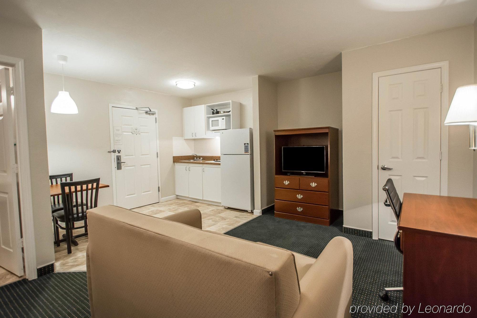 Hotel Suburban Airport Melbourne