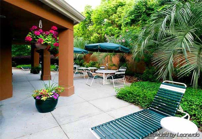Courtyard By Marriott Pensacola