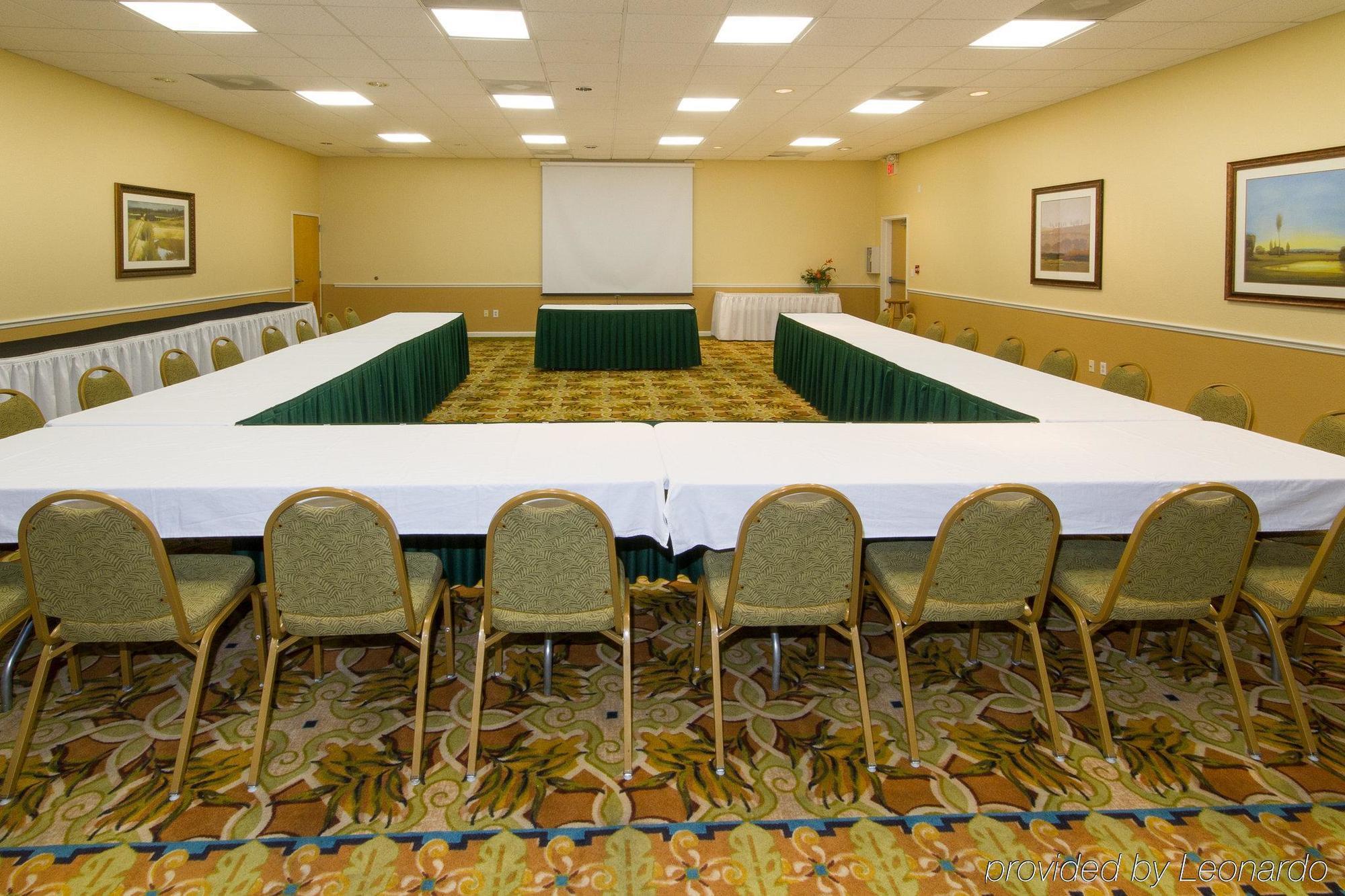 Hotel Baymont By Wyndham Daytona - Intl Speedway 3*