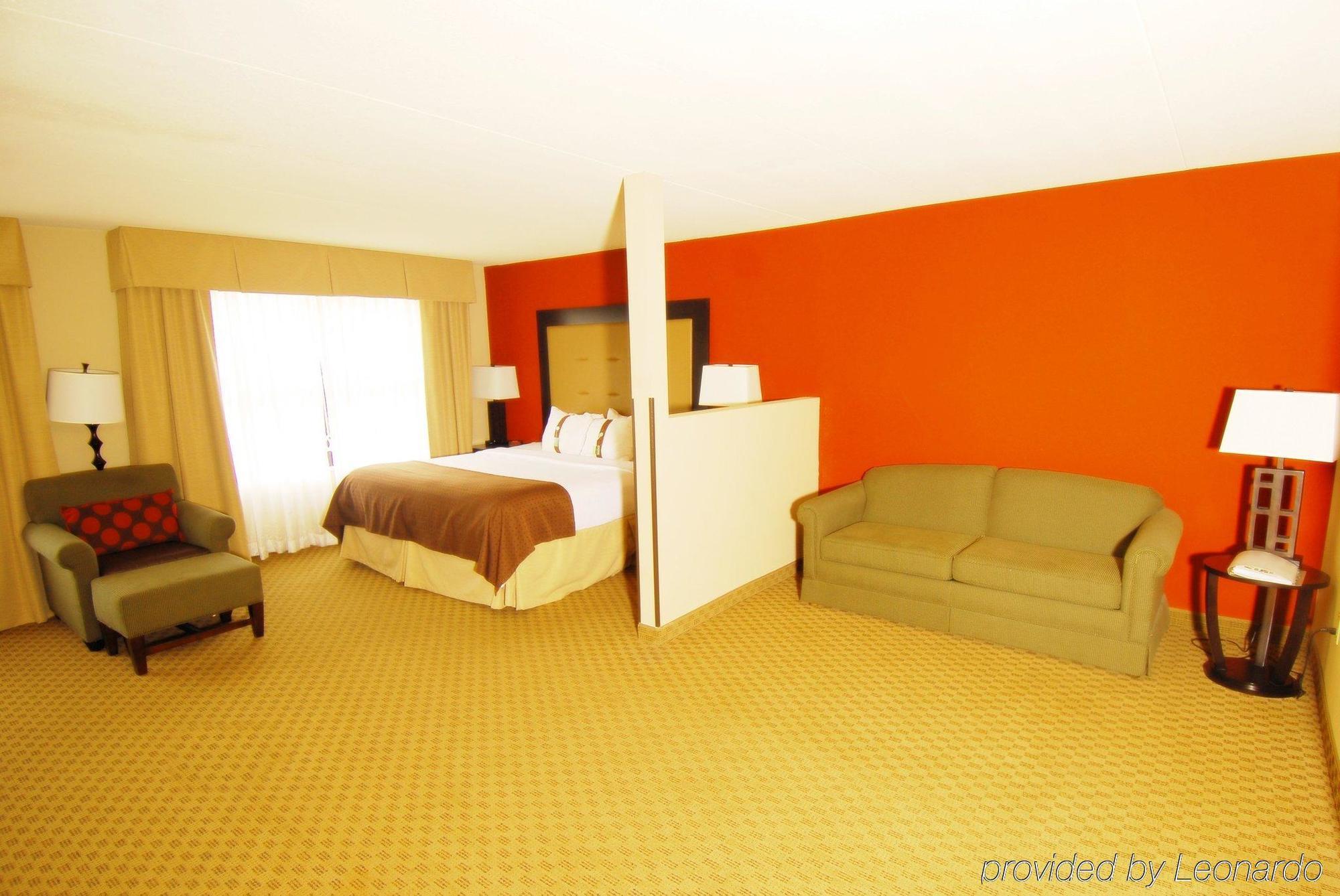 - Area By Ihg