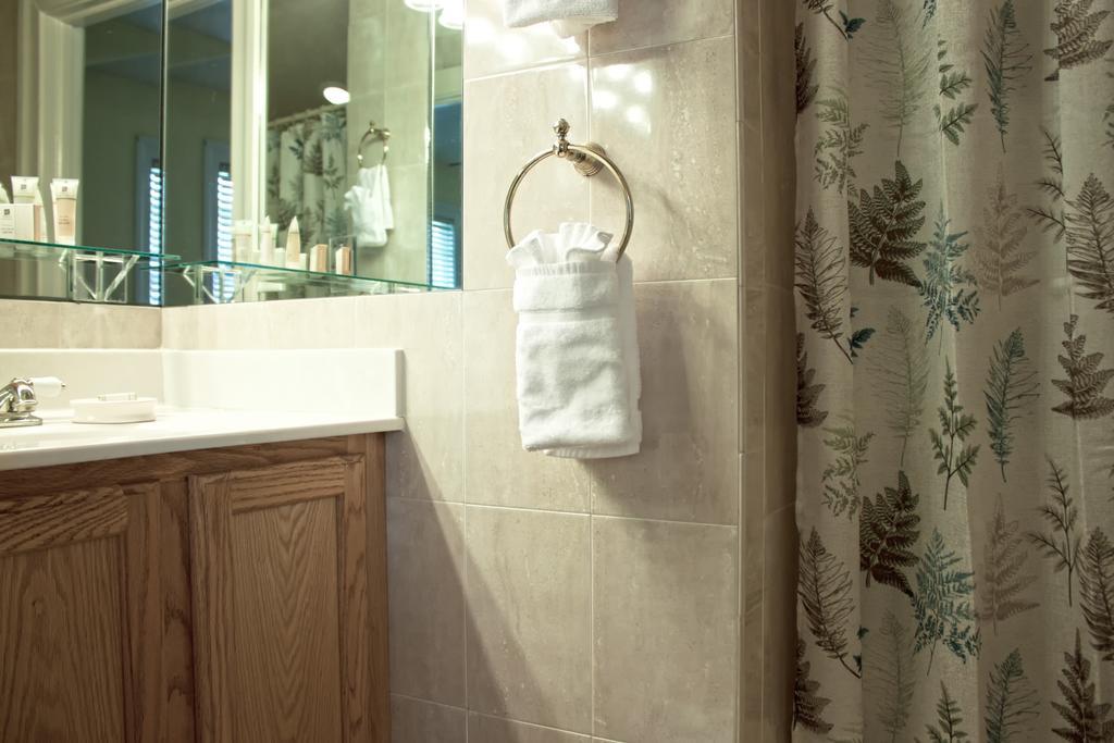 Palm Beach Hibiscus Downtown Bed & Breakfast West Palm Beach