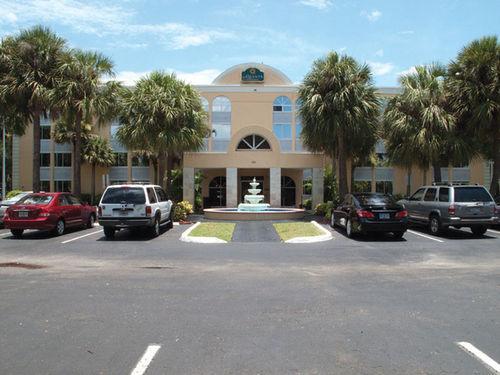 La Quinta I-95 Deerfield - Next To The Depot & Behind The Wawa 3* Deerfield Beach