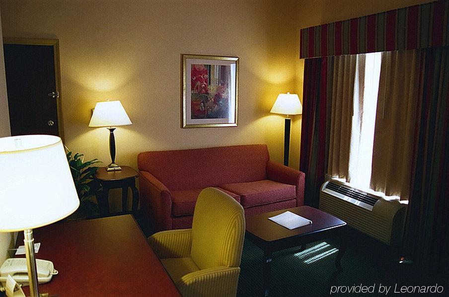 Hampton & I-10 N At Town Plaza 3* Pensacola