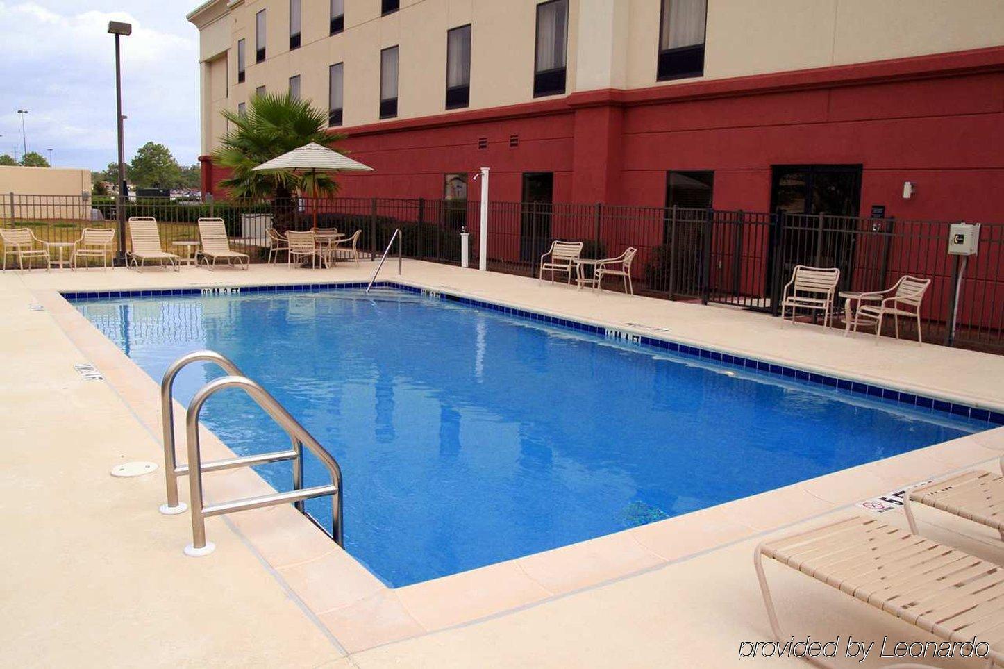Hampton & I-10 N At Town Plaza Hotel