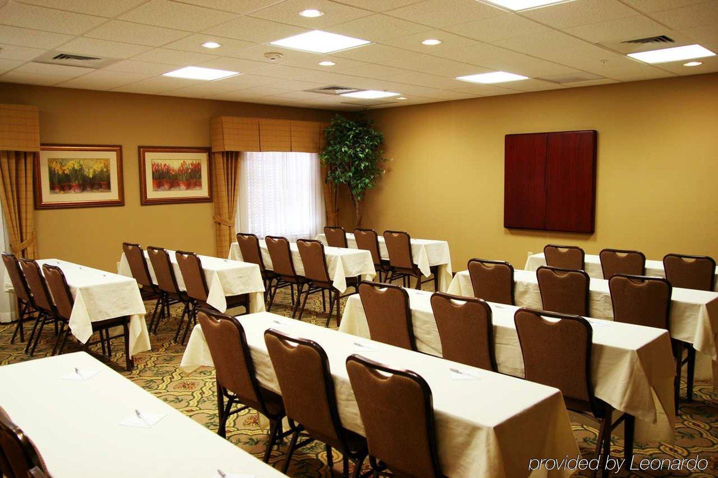 Hampton & I-10 N At Town Plaza Hotel