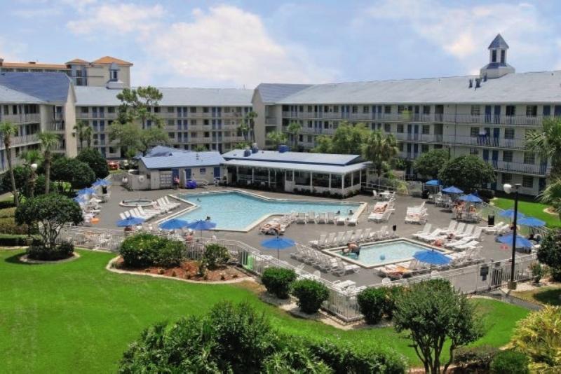 Avanti International Resort