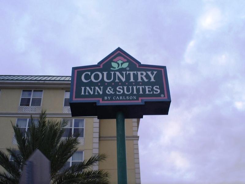 Hotel Country & By Radisson, Airport, Fl