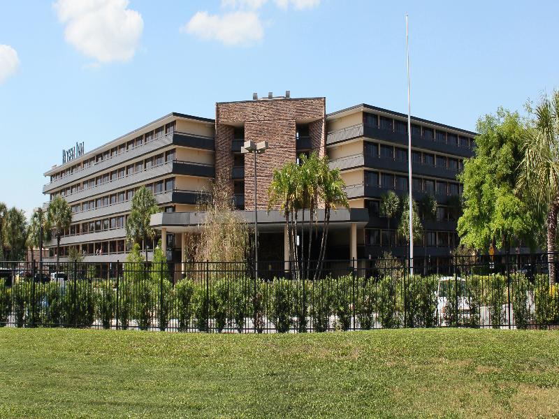 Hotel Rosen International Near The Parks