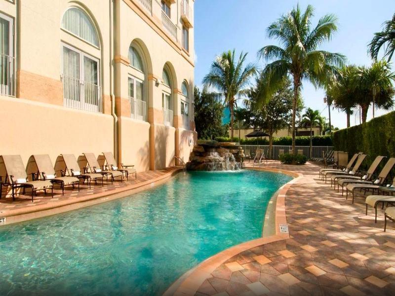 Hilton 4* Naples