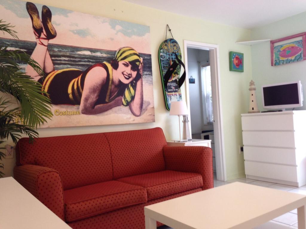 Hotel Angelfish Hollywood