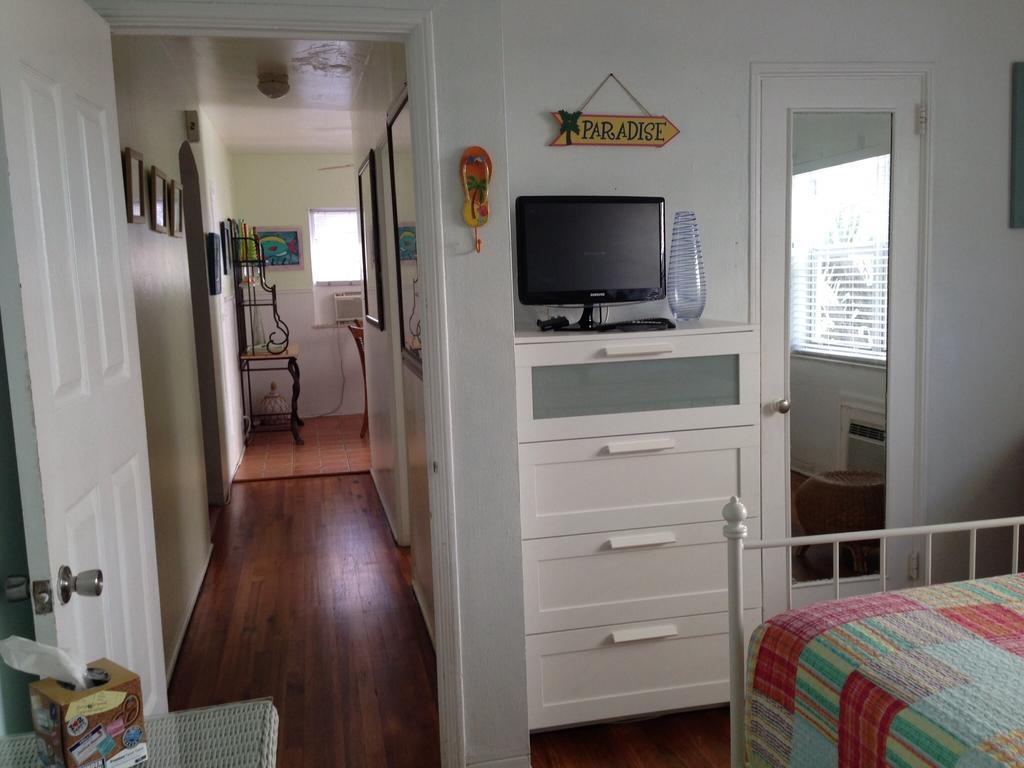 Angelfish Hotel Hollywood