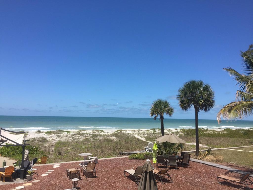Apartment Sun N Fun Beachfront Vacation