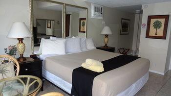 Hotel Rooftop - Clothing Optional - Adult Only Hollywood