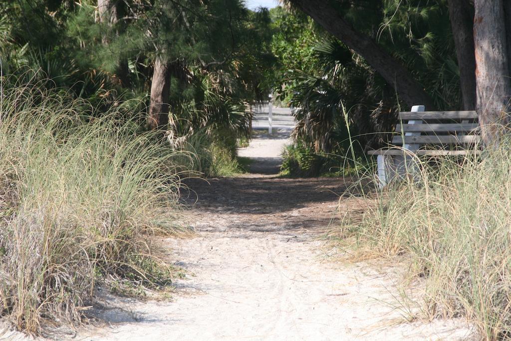 Haley's At Anna Maria Island