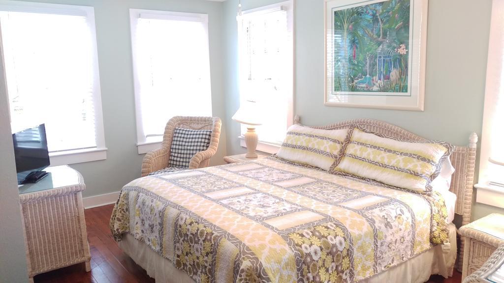 Apartment Sun N Fun Beachfront Vacation Indian Shores