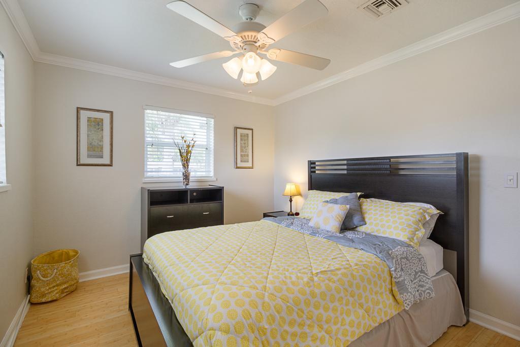 Beachway Per Ankh Pompano Beach