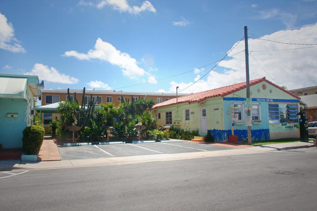 Hotel Angelfish 2*