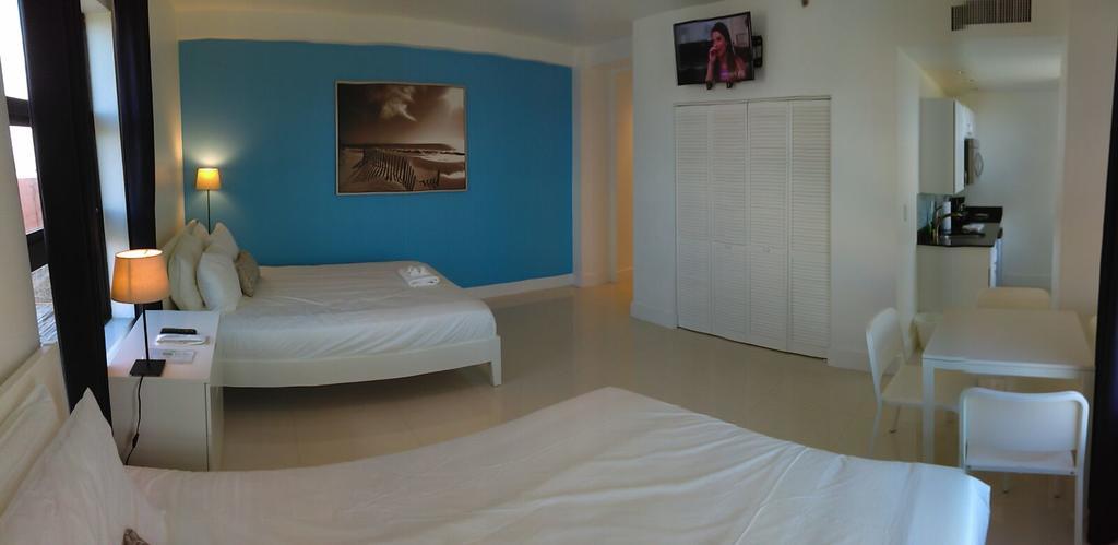 Apartment Beachfront W/pool Hollywood