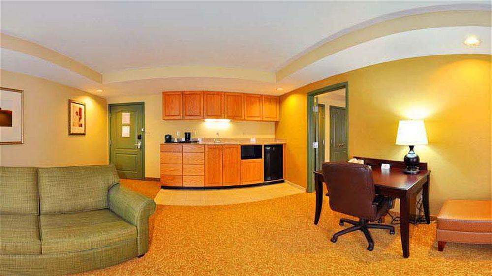 Hotel Country & By Radisson, West, Fl Pensacola