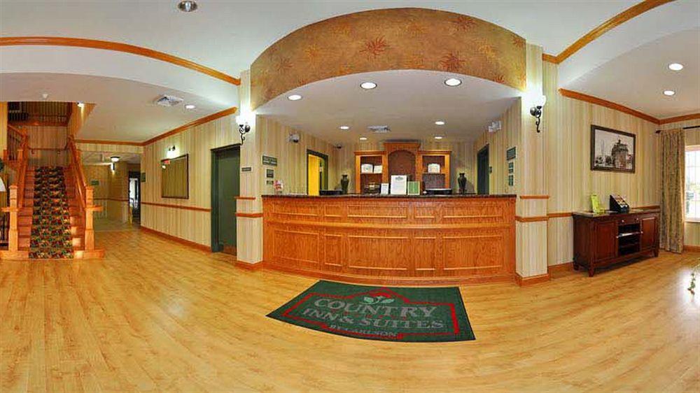 Hotel Country & By Radisson, West, Fl 3*