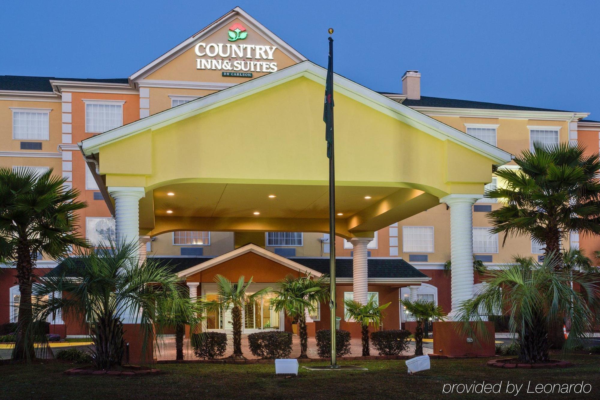 Hotel Country & By Radisson, West, Fl