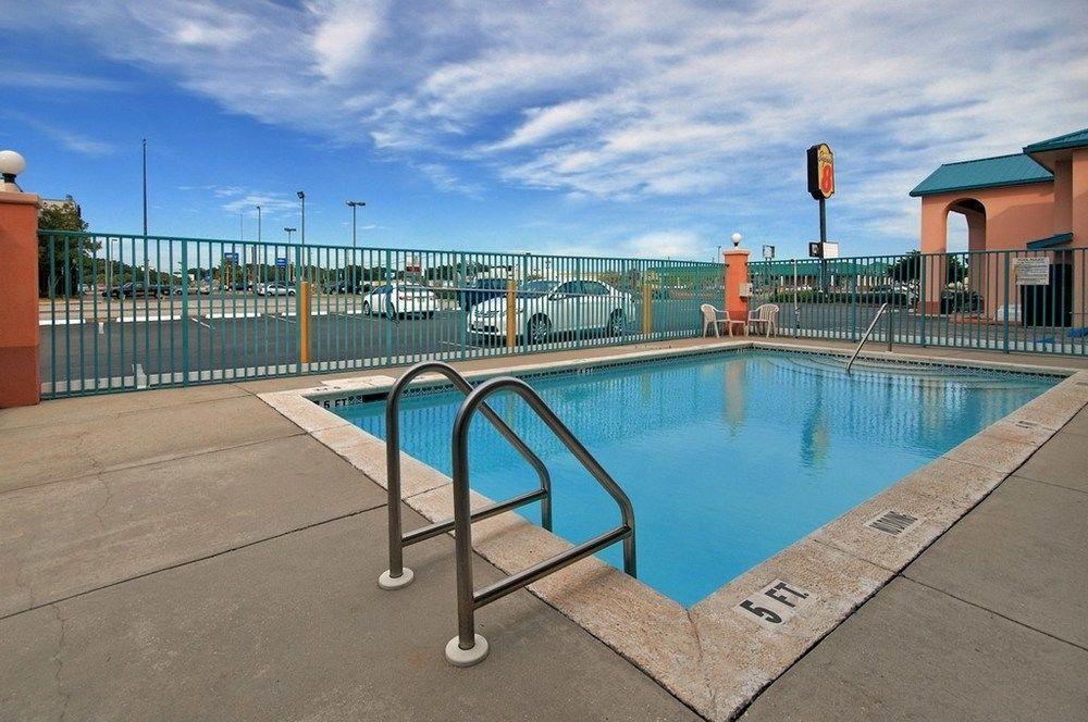 Motel Super 8 - N.a.s. / Corry Area 2*