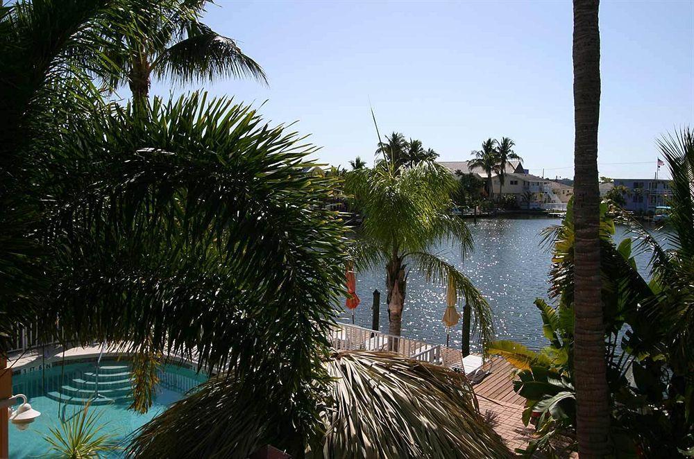 Inn Manatee Bay 3*