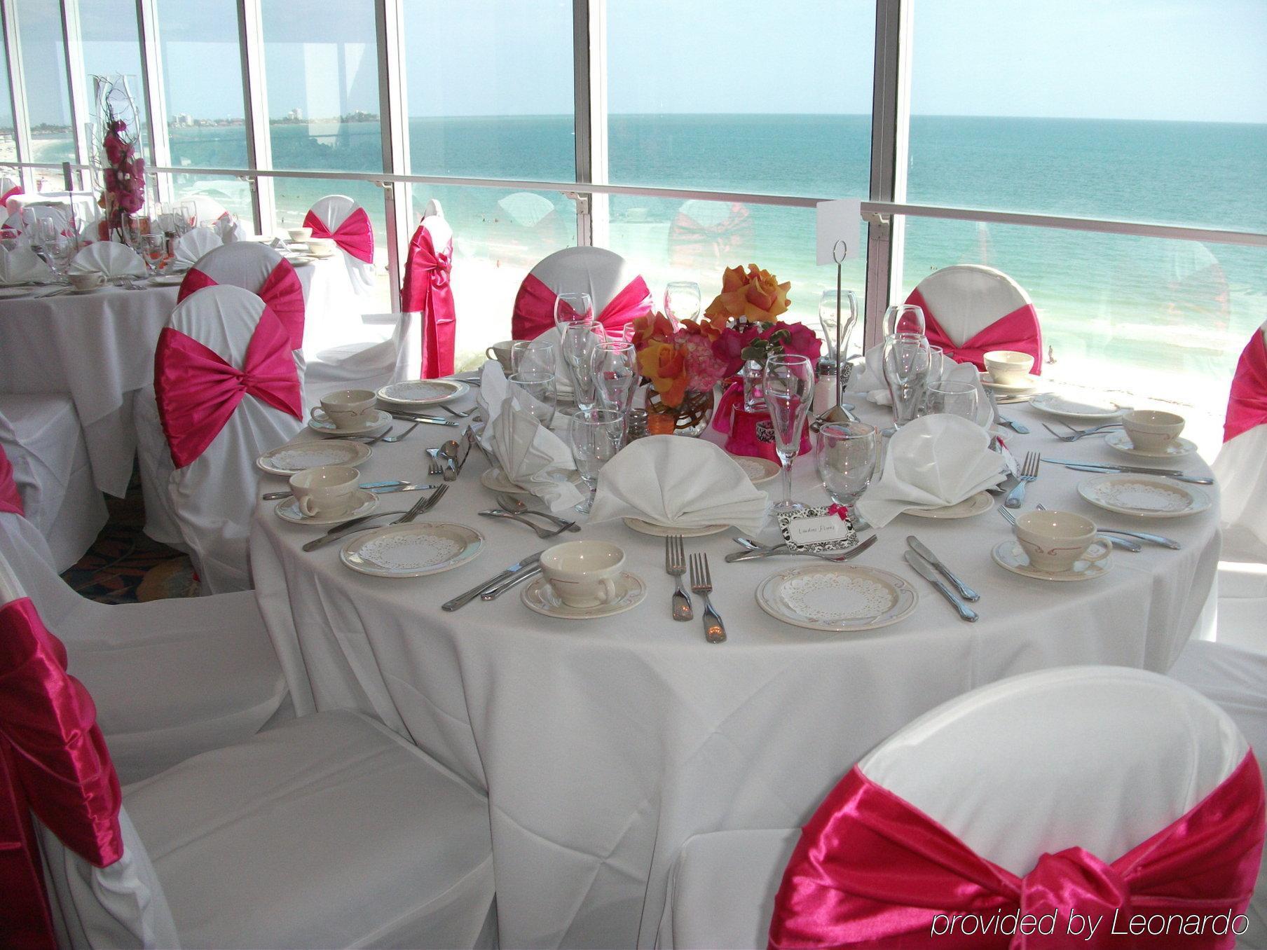 Resort Cirque St Armands Beachside