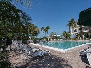 Caribbean Club Fort Myers Beach