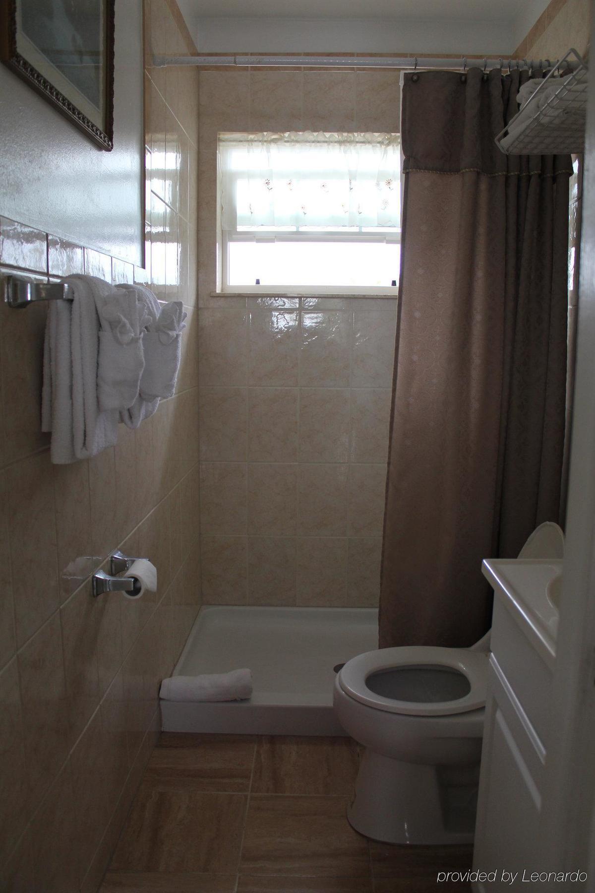 Breakaway Motel 2*