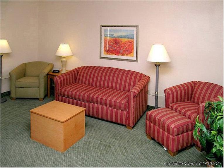 La Quinta & By Wyndham Mandarin 3*