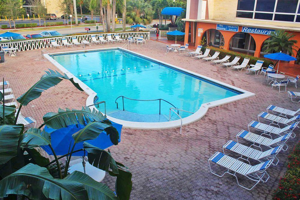 Knights Hallandale Hotel
