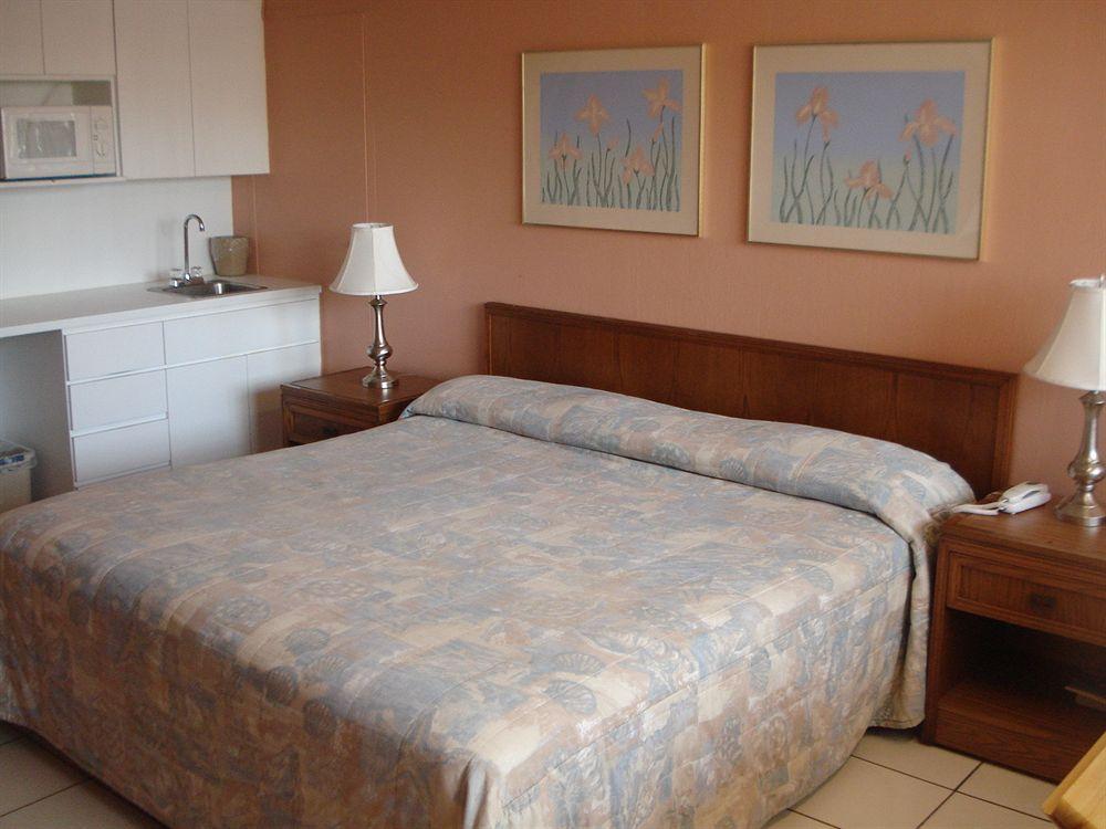 Knights Hallandale Hotel